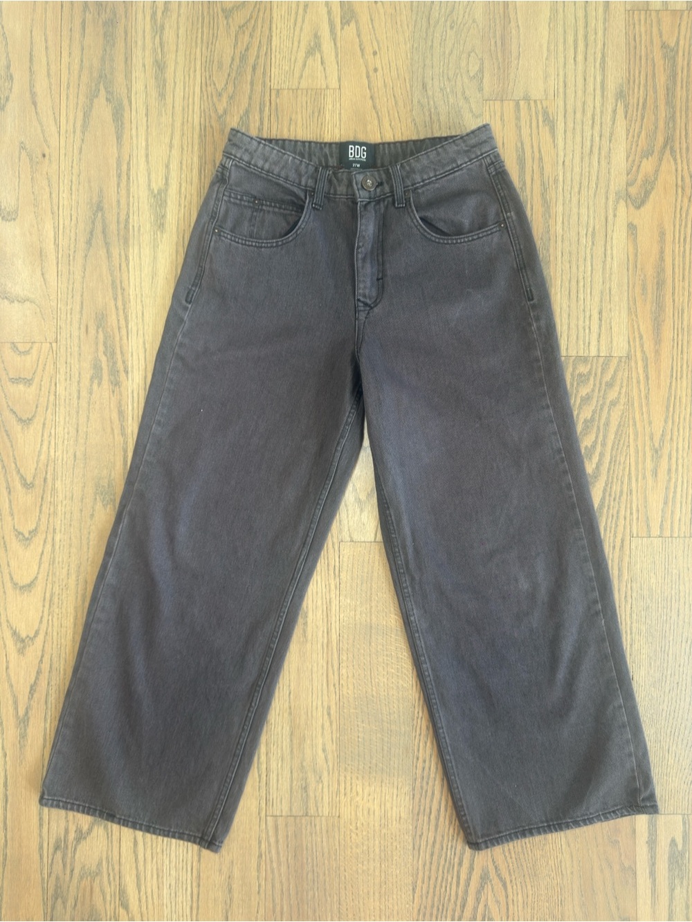 BDG Women’s Straight-Leg Baggy Jeans in Washed Black